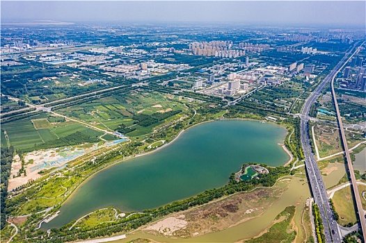 航拍河南郑州象湖生态湿地公园,郑州白沙园区