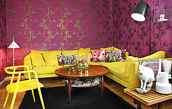 黄色,角,沙发,彩色,散落,垫子,桌子,椅子,紫红色,壁纸
