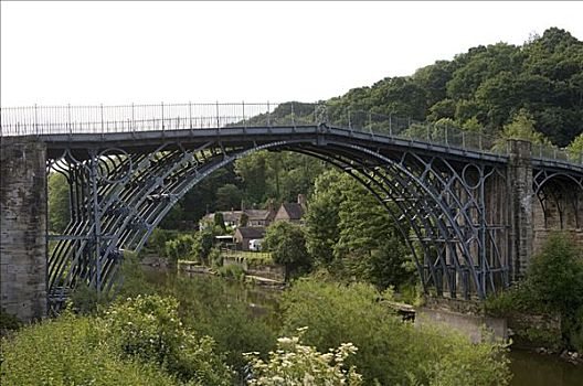 铁桥,穿过,河,第一,全球,建造,泰尔福特,什罗普郡,英格兰,英国,欧洲