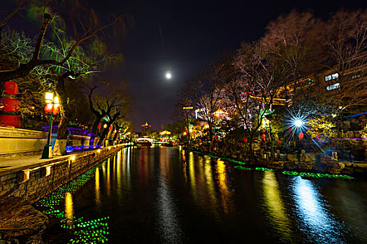 济南护城河夜景