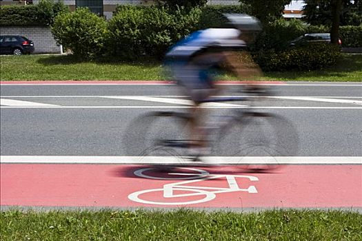 骑车,骑,快,红色,自行车道,街道,标记,德国,欧洲