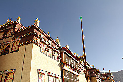 葛丹松赞林寺