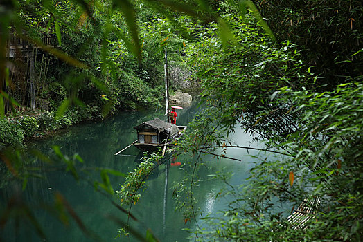 宜昌,三峡人家,长江,运输,航道,民俗,表演,风景,景点,旅游,高山,瀑布,河流,神秘,树木,植被,峡谷,壮观