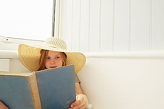 女孩,太阳帽,读,假日,公寓,门廊
