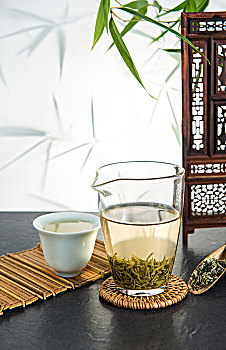 茶水,绿茶,茶杯,碧螺春茶,茶道