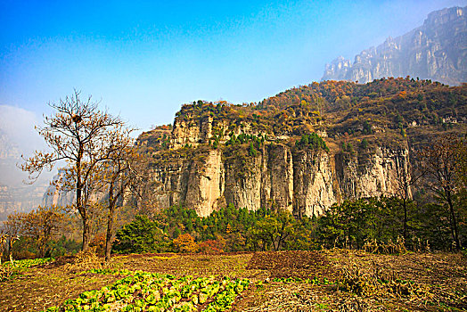 山,峡谷