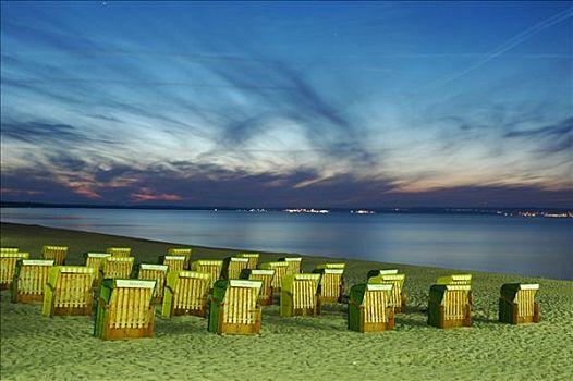 沙滩椅,黎明