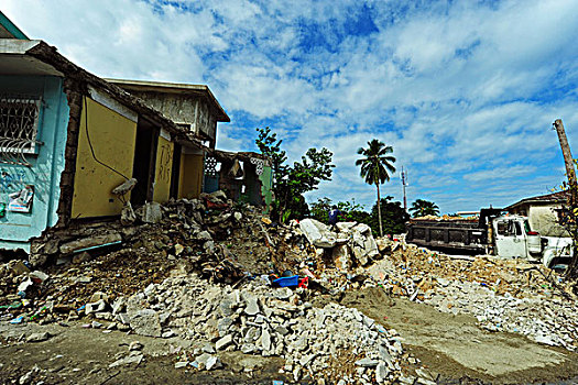 haiti,port,au,prince,destroyed,house,by,earthquake