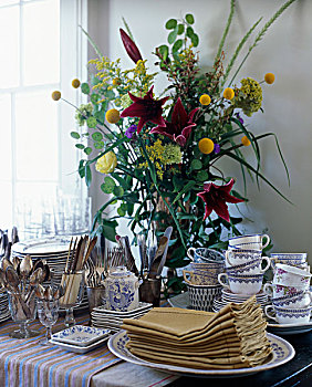特写,厨具,花,花瓶,桌子