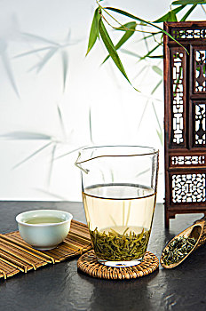 茶水,绿茶,茶杯,碧螺春茶,茶道