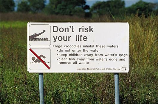 咸水鳄,湾鳄,警告标识,北领地州,澳大利亚
