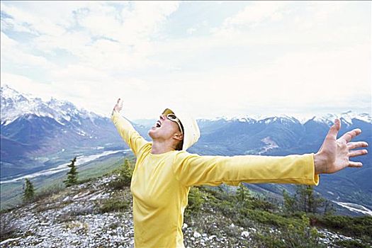 女人,伸展胳膊,落基山脉,加拿大