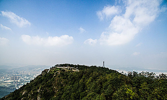 航拍深圳石岩羊台山