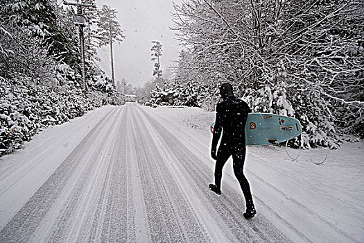 冲浪,走,道路,海滩,雪,靠近,温哥华岛,不列颠哥伦比亚省,加拿大