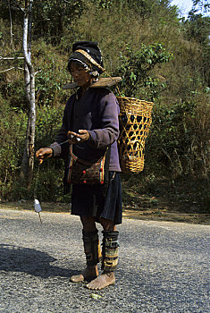 中国,省,哈尼族,女人,旋转,毛织品,编织