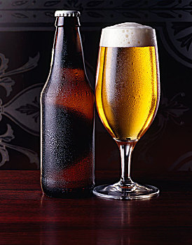 玻璃杯,窖藏啤酒,瓶子