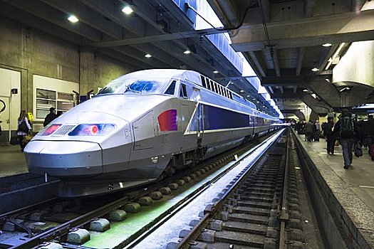 高速火车,高速列车,蒙帕尔纳斯,车站,巴黎,法国