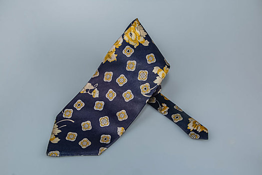 男式商务方格花纹深蓝色领带丝织品