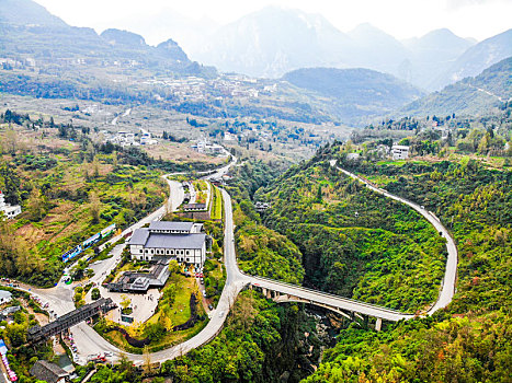 航拍湖北恩施大峡谷云龙地缝景区