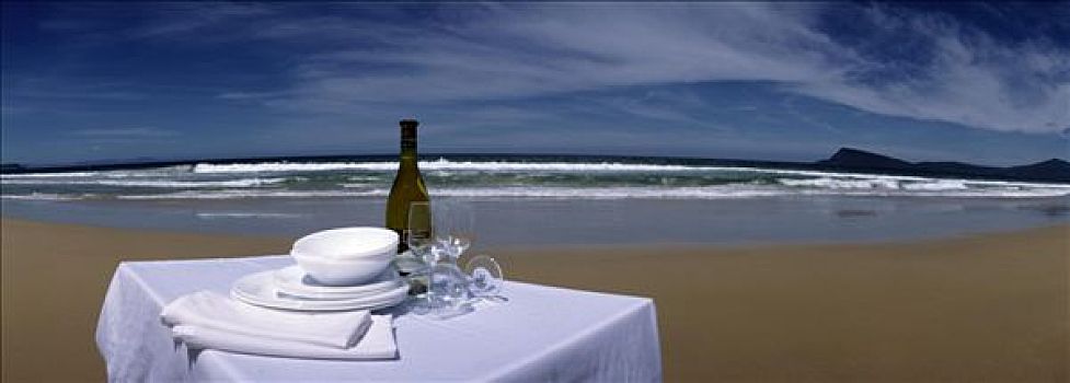 桌子,白葡萄酒,餐具,海滩