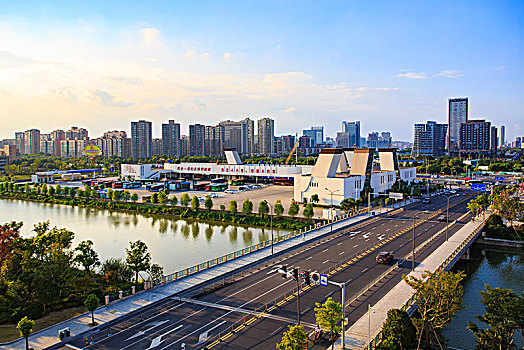 客运总站,道路