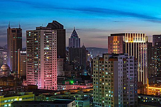 乌鲁木齐高楼大厦天际线夜景