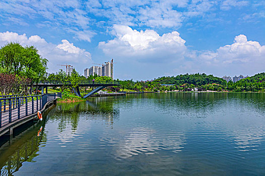 湖南省长沙高新区麓谷尖山湖风光