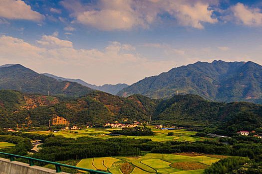 皖南山乡田园风光