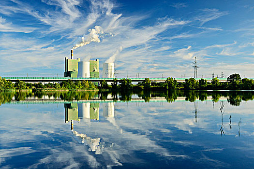 德国,萨克森安哈尔特,褐色,火力发电站,反射,水塘