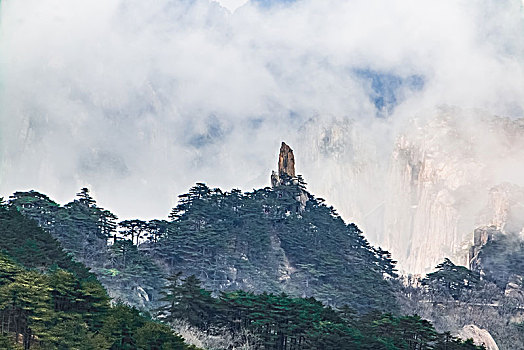 安徽省黄山市黄山飞来石景区自然景观