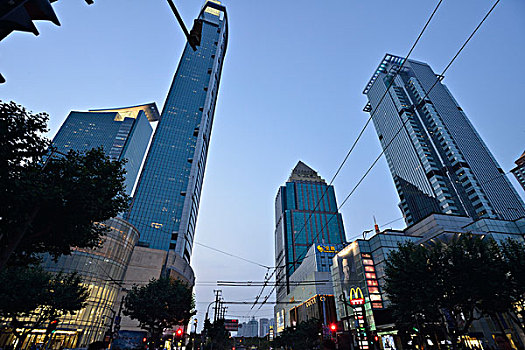 南京西路高楼群