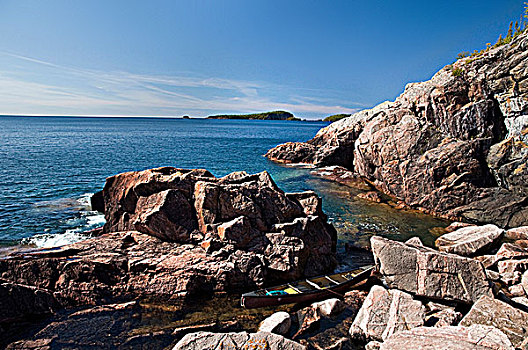 岩石,海岸线,独木舟,苏必利尔湖省立公园,安大略省,加拿大