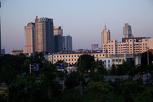 天津市河东区十一经路商业中心