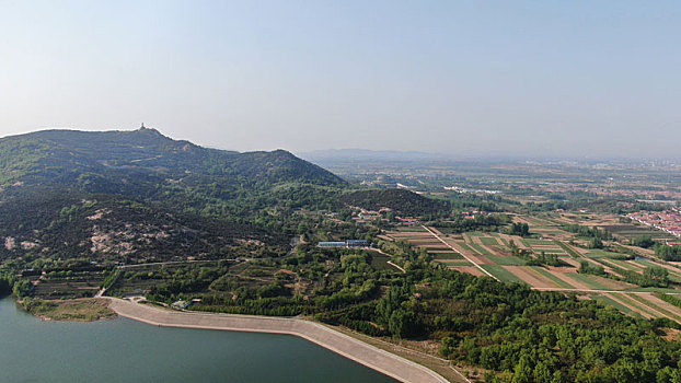 山东省日照市,航拍千亩茶园翠绿如海,茶香四溢风景如画