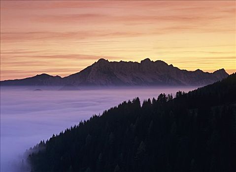 日落,雾,山谷,山脉,卡林西亚,奥地利