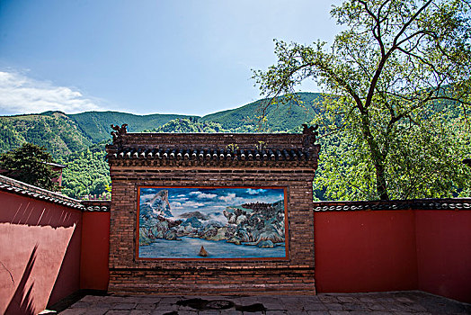 山西忻州市五台山塔院寺寺院通道照壁壁画