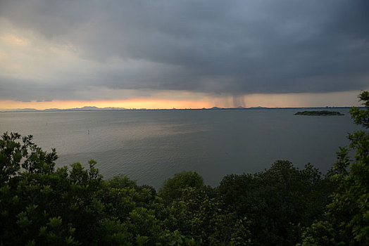 太湖暴风雨