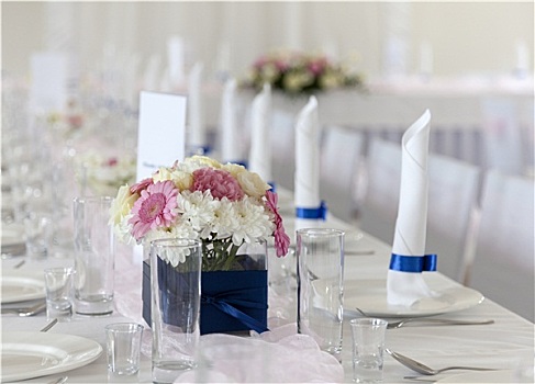 婚宴餐桌,花束,大丁草,花