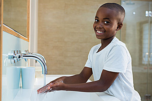 头像,微笑,男孩,洗手,水槽,浴室
