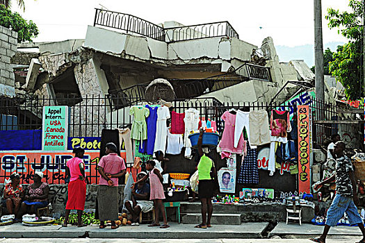 haiti,port,au,prince,cloth,market,in,the,street