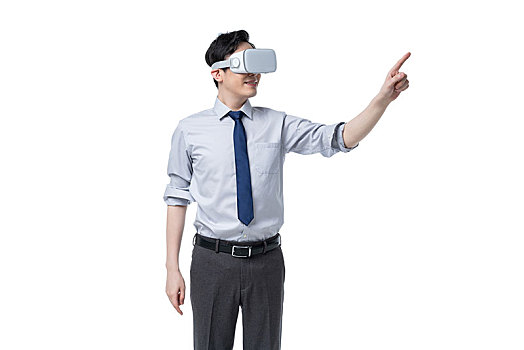 商務男士使用VR眼鏡