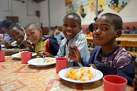 孩子,午餐,学校,省,马达加斯加,非洲