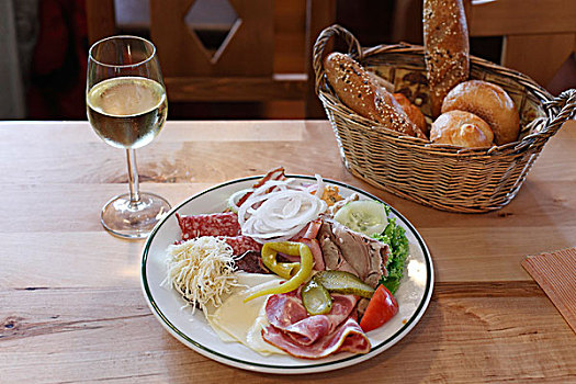 餐食,面包,肉,葡萄酒,瓦绍,下奥地利州,奥地利,欧洲
