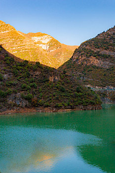 陕西秦岭腰坪水库风光