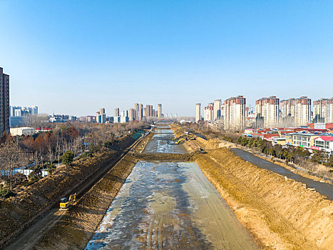 江苏东海,河道生态治理施工忙