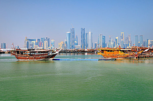 独桅三角帆船,正面,天际线,新城,商务区,多哈,卡塔尔,中东