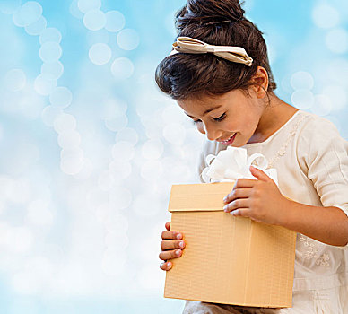 休假,礼物,圣诞节,孩子,人,概念,微笑,小女孩,礼盒,上方,蓝色,背景