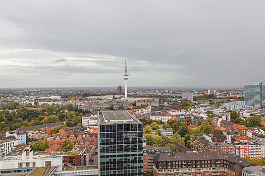 德国汉堡阴天,城市景观俯视图