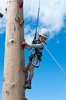 小,女孩,攀登,攀登器材,头盔,塔,山谷,南蒂罗尔,意大利,欧洲