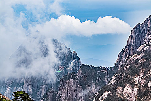 安徽省黄山市黄山风景区莲花峰自然景观